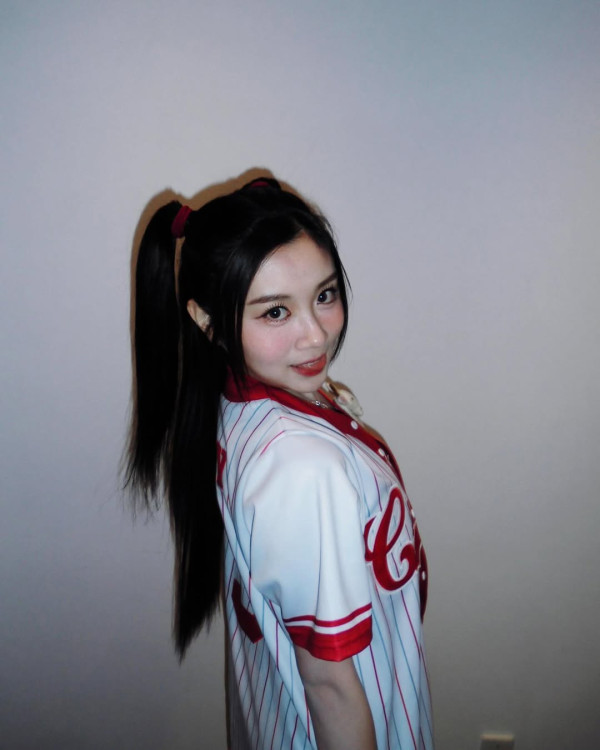 COLLAR成員Candy王家晴被爆新戀情！甜蜜約會斷正疑似暗撻同門男團師兄？