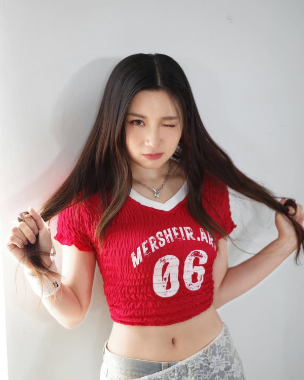 COLLAR成員Candy王家晴被爆新戀情！甜蜜約會斷正疑似暗撻同門男團師兄？