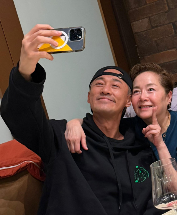 林峯世界巡迴演唱會北美場反應熱烈 長居西雅圖資深演員、前港姐極罕現身撐場