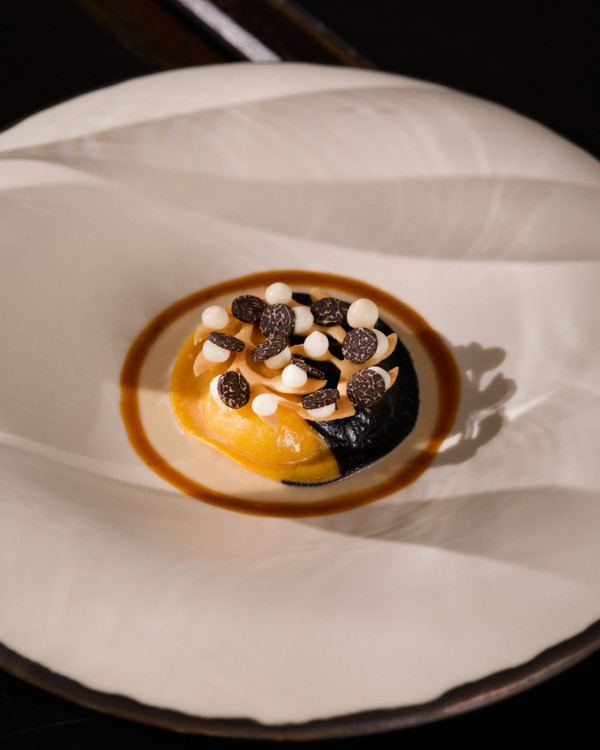 【米芝蓮推介】港澳米芝蓮餐廳7間新上榜 芝士廚師發辦/Siaw泰國菜/九龍飯館 (附2025完整名單)