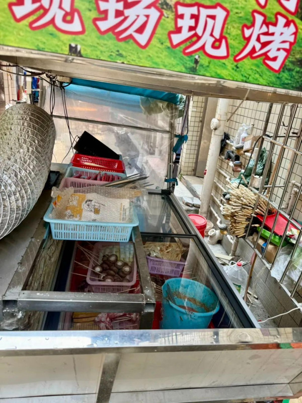 深圳夜市黑幕|路邊攤收檔食材變「老鼠自助餐」? 超噁心相片曝光 內媒揭3大衛生隱憂