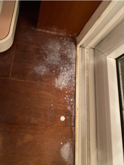 酒精咪亂用！10大「清潔禁忌」物品曝光：眼鏡/皮手袋一擦即報銷