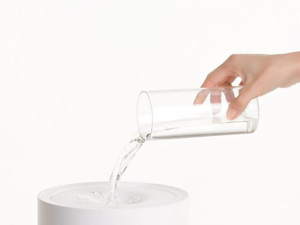 乾燥天氣｜加濕器變「噴菌機」？實測自來水「含菌量」超標！專家：做錯一步恐致肺炎