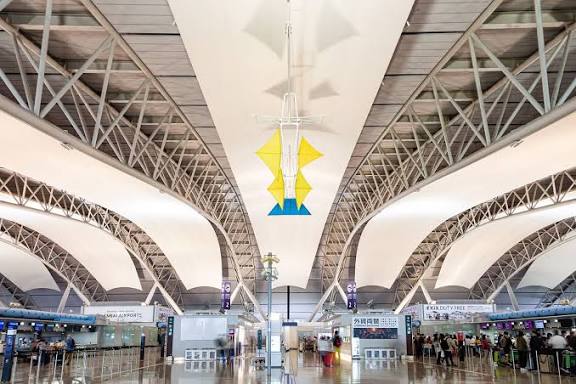 大阪關西機場墮樓悲劇 20多歲中國遊客偕母同遊不幸身亡