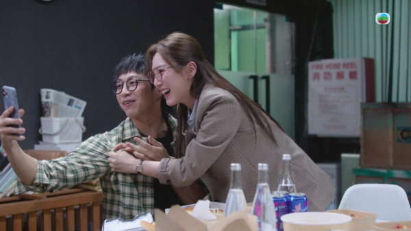 新聞女王2｜吳業坤王敏奕「明艷CP」成功入屋 自度「貼地甜蜜招式」增CP感