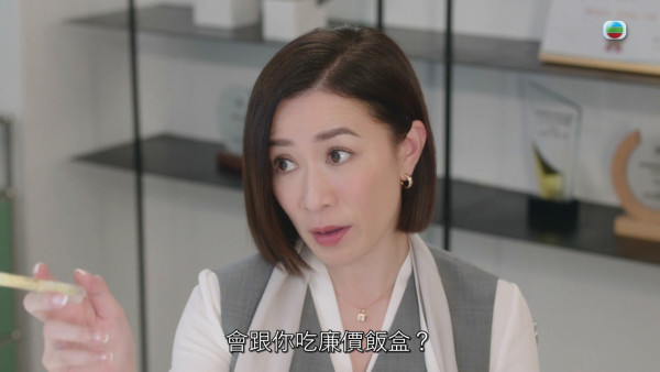 新聞女王2｜鄧智堅「飛爺」回歸神還原Man姐新聞極致 再現「經典七式」狂爆金句