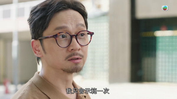 新聞女王2｜鄧智堅「飛爺」回歸神還原Man姐新聞極致 再現「經典七式」狂爆金句