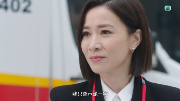 新聞女王2｜鄧智堅「飛爺」回歸神還原Man姐新聞極致 再現「經典七式」狂爆金句