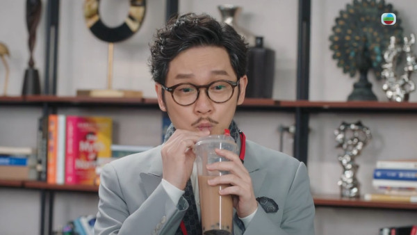 新聞女王2｜鄧智堅「飛爺」回歸神還原Man姐新聞極致 再現「經典七式」狂爆金句