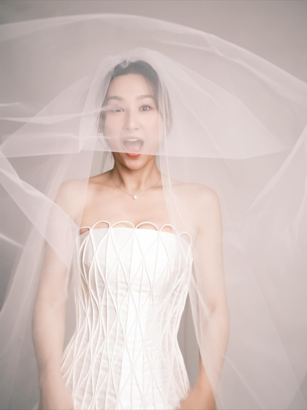 38歲高海寧零妝容真實素顏曝光 比化妝更年輕！網民直呼：起碼後生10年