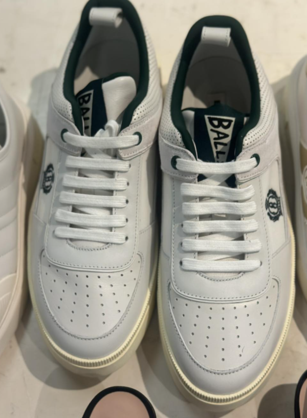 銅鑼灣時代廣場名牌開倉低至1折!DIESEL牛仔褲/腋下包大劈價!American Tourister行李箱$499起