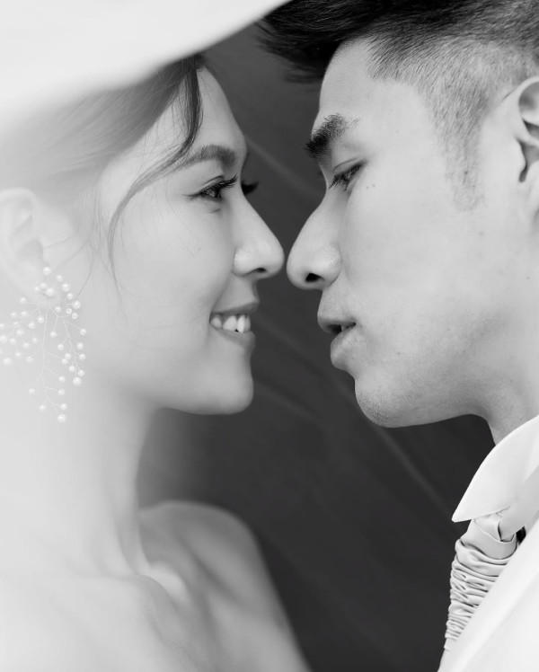 45歲星二代藝人宣布太太懷孕好消息 晒bb超聲波相報喜組一家三口！