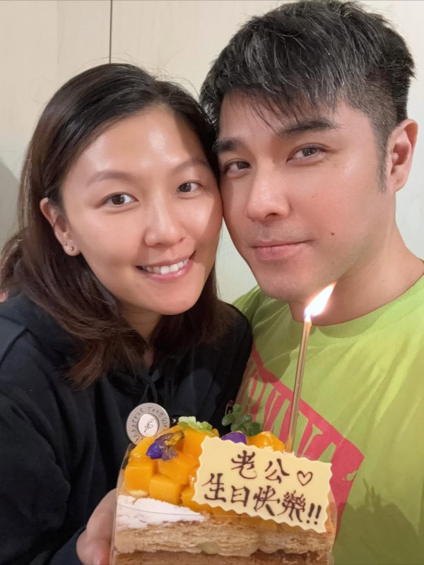 45歲星二代藝人宣布太太懷孕好消息 晒bb超聲波相報喜組一家三口！