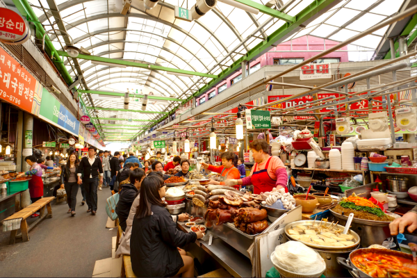 韓國廣藏市場、明洞又爆劏客！紫菜飯捲得一堆米偷工減料 網民怒轟：當遊客水魚 