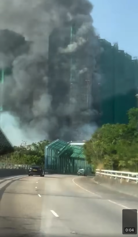 大埔宏福苑五級火｜居民Facebook群組早有憂慮起火 帖文一語成讖引瘋傳 網民批3.3億天價工程釀至少55死