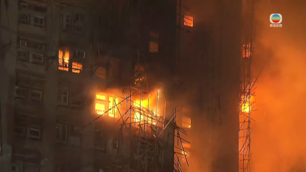 大埔宏福苑五級奪命大火登國際頭條 過百藝人轉發支援訊息祈福「天佑香港」