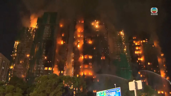 大埔宏福苑五級奪命大火登國際頭條 過百藝人轉發支援訊息祈福「天佑香港」