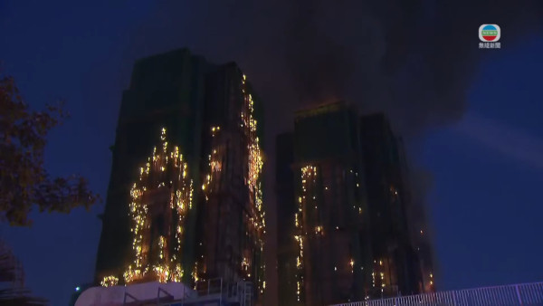 大埔宏福苑五級奪命大火登國際頭條 過百藝人轉發支援訊息祈福「天佑香港」