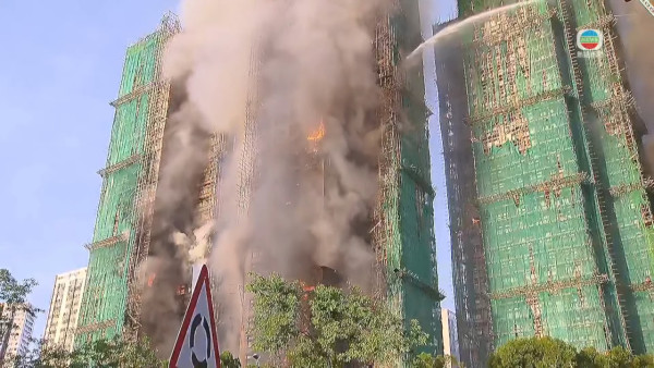 大埔宏福苑五級奪命大火登國際頭條 過百藝人轉發支援訊息祈福「天佑香港」