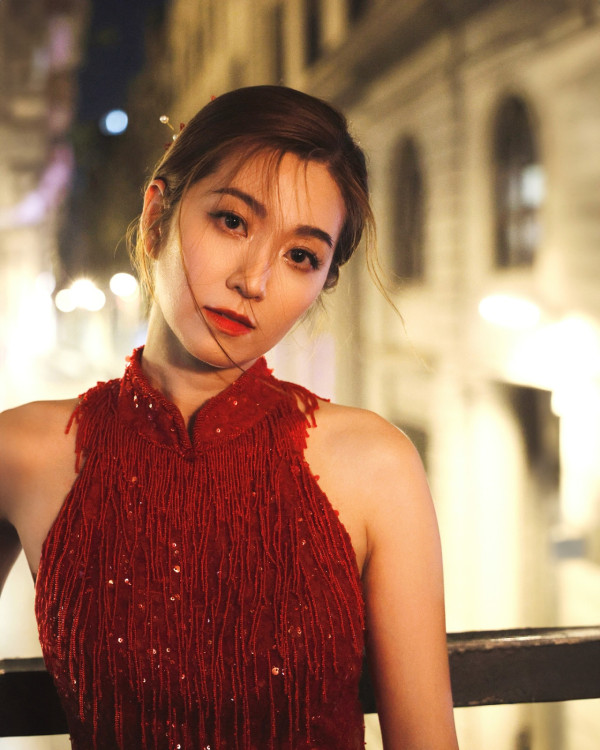 高海寧陳自瑤尷尬撞衫性感旗袍大對決！網民憑一細節判「呢位」贏到開巷 