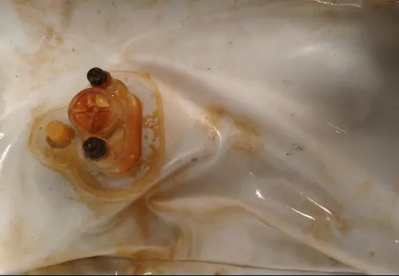 淘寶「充電暖水袋」變計時炸彈!深夜爆炸液體四濺恐毀容 專家教「捏一捏」即知安全性