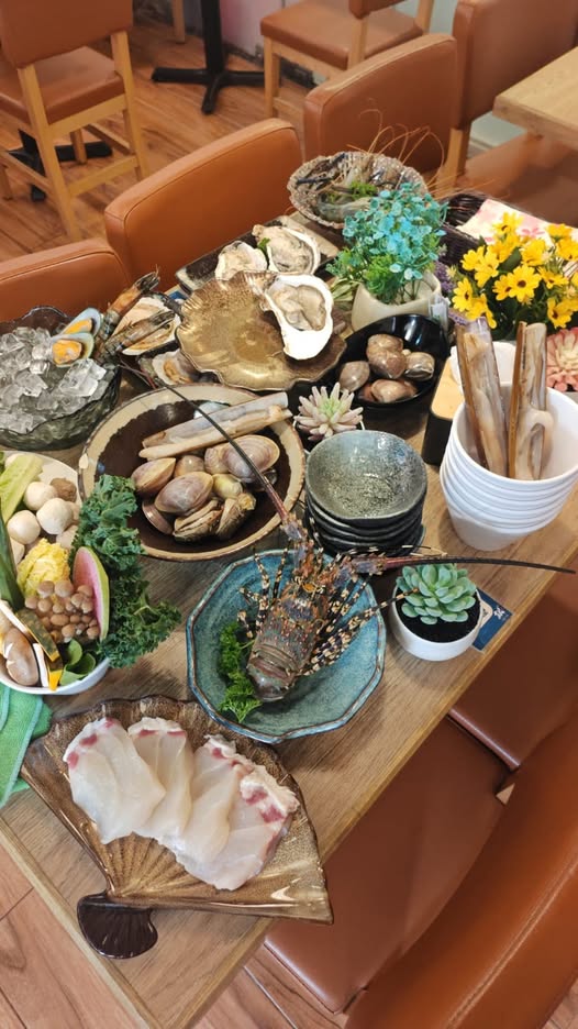 銀杏館進軍火鍋界! 日式火鍋$68起美國牛/日本豚肉/龍蝦/海鮮  1類人再88折! 仲有駐場歌手Live Show 