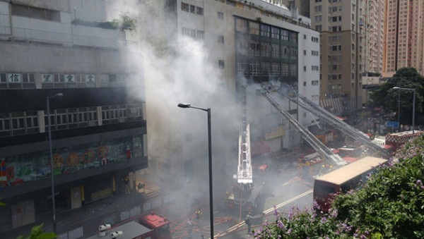 宏福苑五級火55死｜回顧香港近30年7宗奪命火 嘉利大廈燒死41人/牛頭角迷你倉兩消防殉職