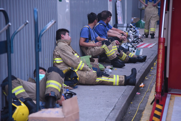 宏福苑五級火55死｜回顧香港近30年7宗奪命火 嘉利大廈燒死41人/牛頭角迷你倉兩消防殉職