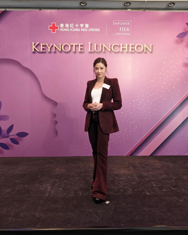 大埔宏福苑火災｜前港姐冠軍翁嘉穗捐贈200張床褥 緊急物資支援助災民度難關