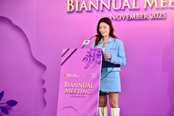 大埔宏福苑火災｜前港姐冠軍翁嘉穗捐贈200張床褥 緊急物資支援助災民度難關