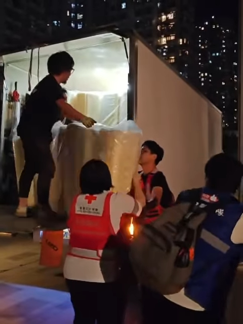 大埔宏福苑火災｜前港姐冠軍翁嘉穗捐贈200張床褥 緊急物資支援助災民度難關