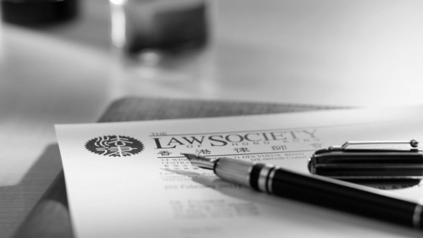 大埔宏福苑火災｜香港律師會設「免費法律諮詢熱線」大律師公會建議居民：盡快向保險公司匯報及索償