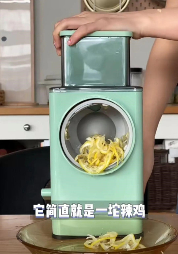 淘寶廚具勸世清單︱4款高顏值「無用電器」實測 煎蛋需花12分鐘？家庭清潔噩夢！