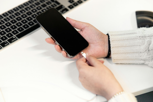 iPhone 爆位恐變「白蘋果」？ 警告：剩餘空間少過 XX GB 極危險 (附 3 招救機法)