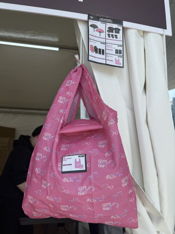 MAMA頒獎禮特別推出GD聯名周邊！ 一系列小雛菊衛衣/模型/CAP帽