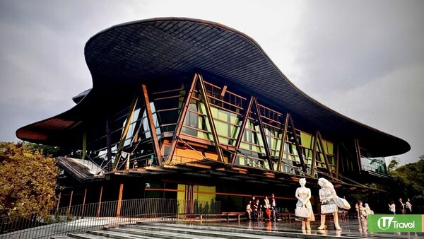 雲門劇場的Starbucks(記者 攝）