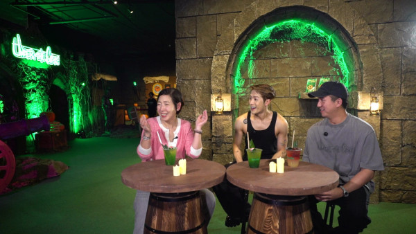 王嘉爾Jackson自曝曾戀愛大過天 好友爆中學瘋狂事改Email名示愛