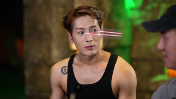 王嘉爾Jackson自曝曾戀愛大過天 好友爆中學瘋狂事改Email名示愛