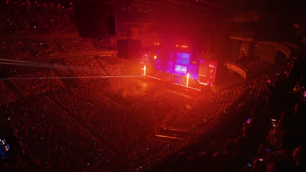 Jackson王嘉爾休息一年學會珍惜 唱父母寫的歌當場落淚媽媽心痛