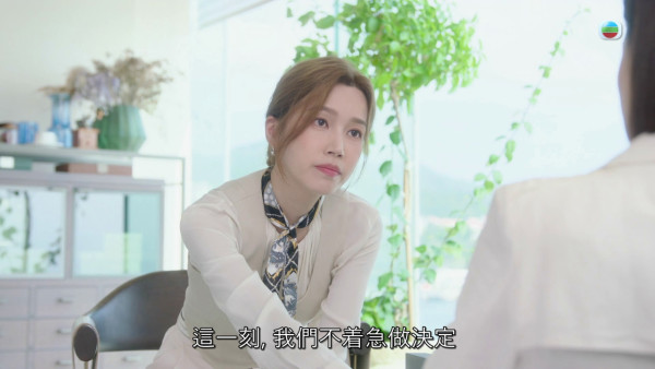 新聞女王2劇評｜佘詩曼展「超精準喊功」贏盡正評 傅嘉莉跨劇客串再現77平行宇宙