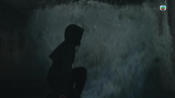 新聞女王2劇評|佘詩曼親揭獻出拍劇生涯第一次!馬國明水中掙扎戲親為佐治解畫