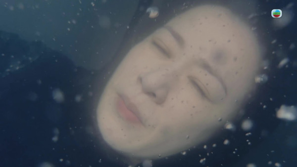 新聞女王2劇評｜佘詩曼親揭獻出拍劇生涯第一次！馬國明水中掙扎戲親為佐治解畫