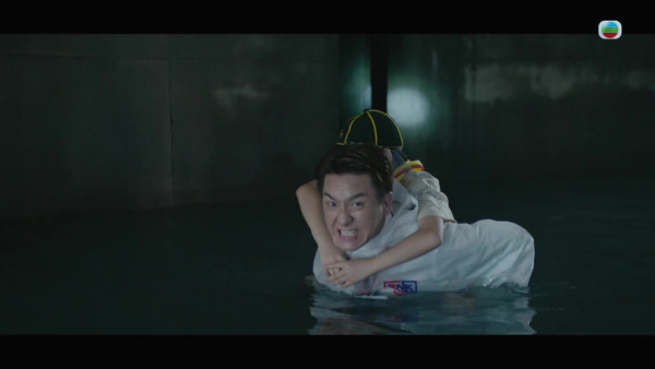 新聞女王2劇評｜佘詩曼親揭獻出拍劇生涯第一次！馬國明水中掙扎戲親為佐治解畫