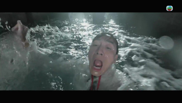 新聞女王2劇評|佘詩曼親揭獻出拍劇生涯第一次!馬國明水中掙扎戲親為佐治解畫