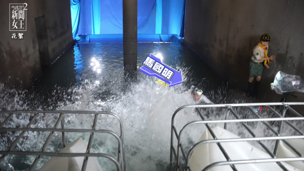 新聞女王2劇評｜佘詩曼親揭獻出拍劇生涯第一次！馬國明水中掙扎戲親為佐治解畫