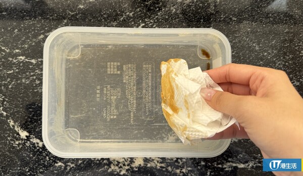 膠盒油立立？編輯實測日本2招爆紅清潔法：加1物「搖一搖」30秒去油除臭