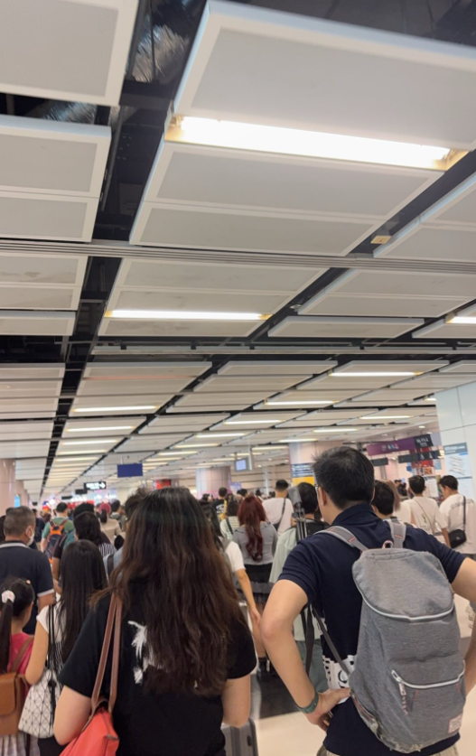 港鐵逃票|內地客「黐閘」尾隨港女出閘機兼問:飛可以掉未? 巴籍漢一句神諷刺