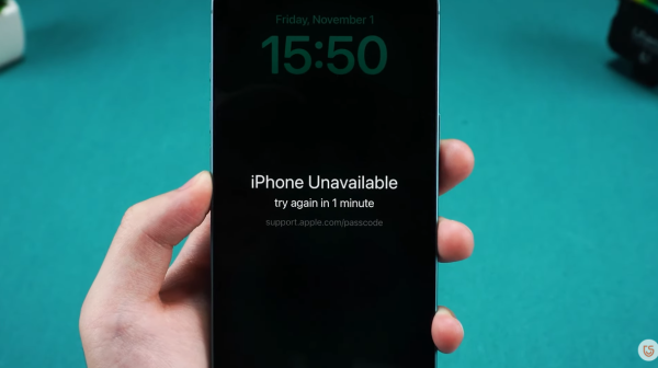 iPhone密碼錯太多停用？Apple教 2 招「解鎖自救法」免用電腦救手機資料