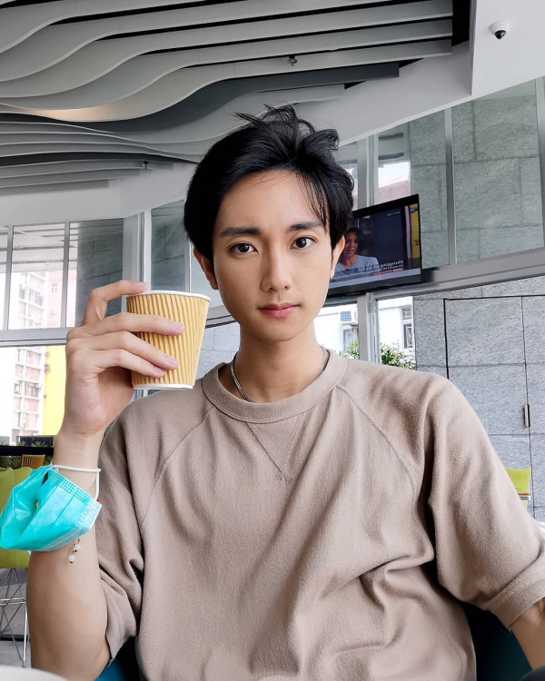 前力捧港男驚爆TVB「長約陷阱」加簽後遭冷待 自認當年若單身必追「呢位」港姐冠軍