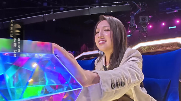 中年好聲音4｜再誕3名5燈選手！聲樂導師袁帥未唱完半首歌已橫掃五燈 評審張佳添：你係最5燈嗰個5燈